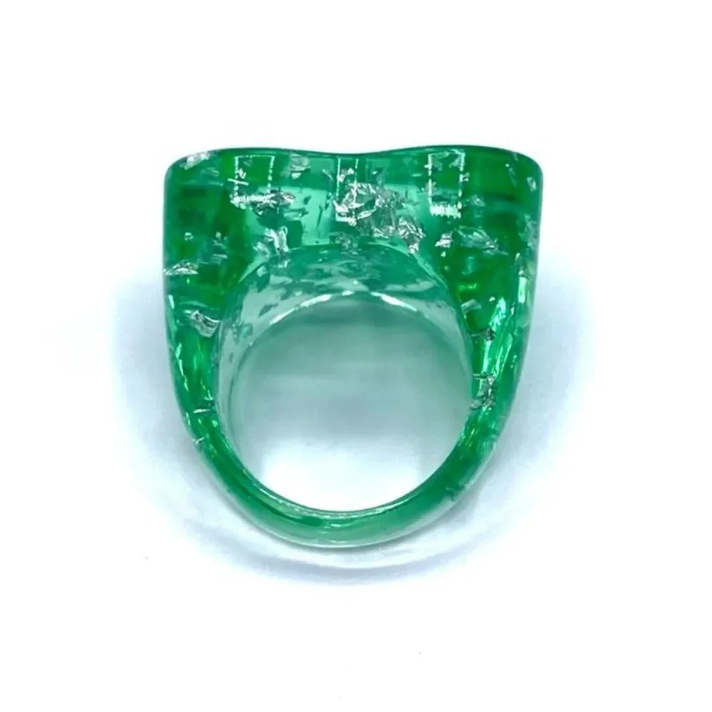 Green Acrylic with Embedded Silver Leaf Heart Shape Chunky Ring Size 8